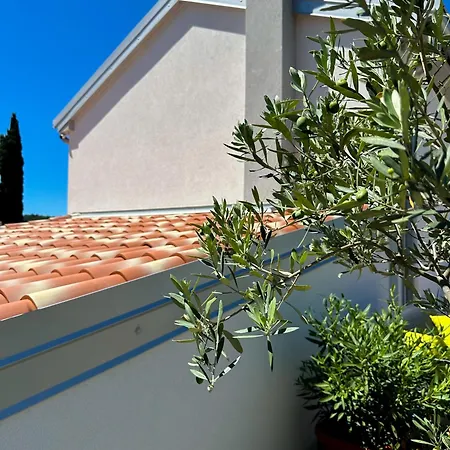 Apartma Burin * Изола